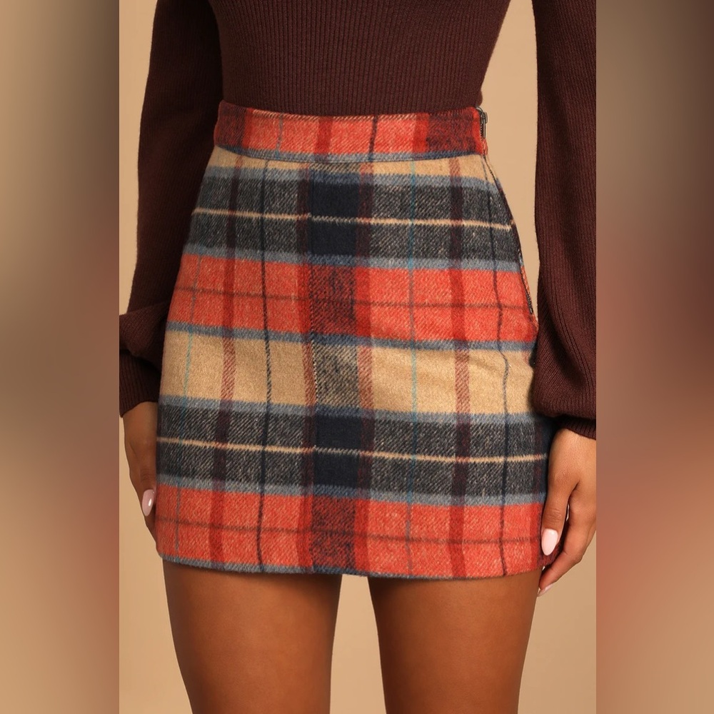 Lulu’s Mad for Plaid Beige Plaid Mini Skirt size M